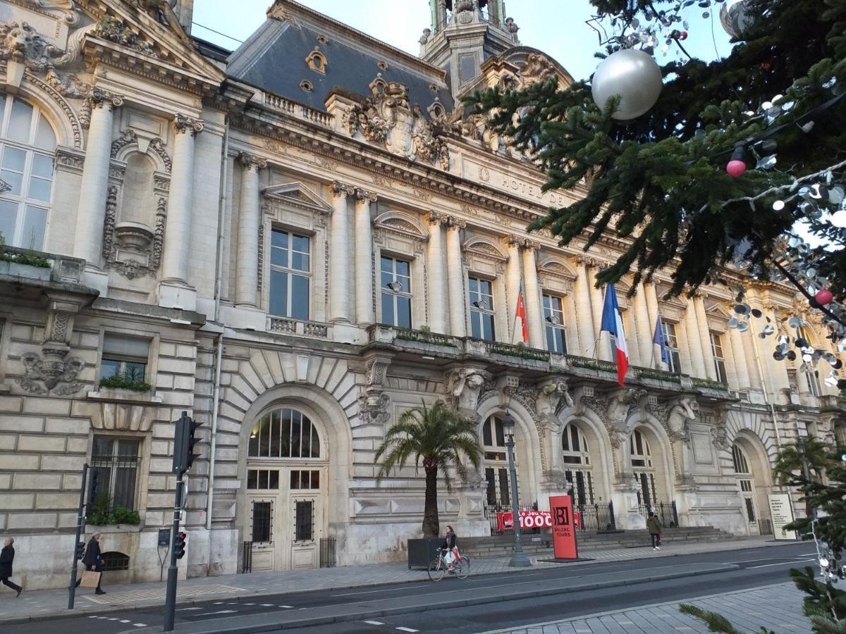 Appartement Au Calme, Avec Parc Prive, 50M Du Tram Tours Buitenkant foto